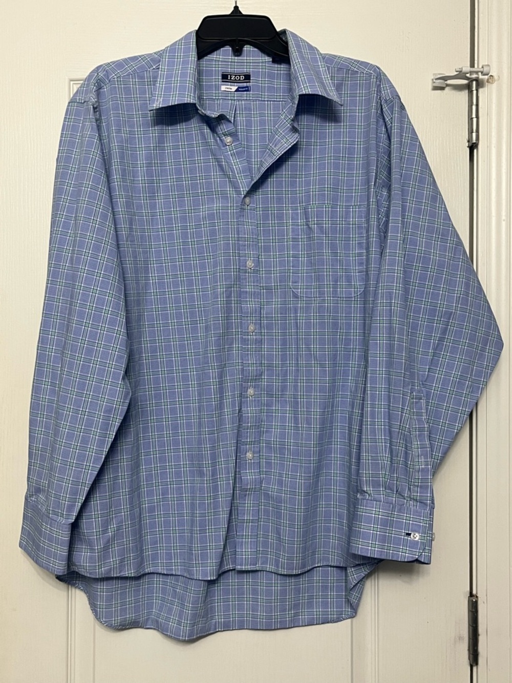 IZOD Light Blue & Green Plaid Long-Sleeve Dress Shirt